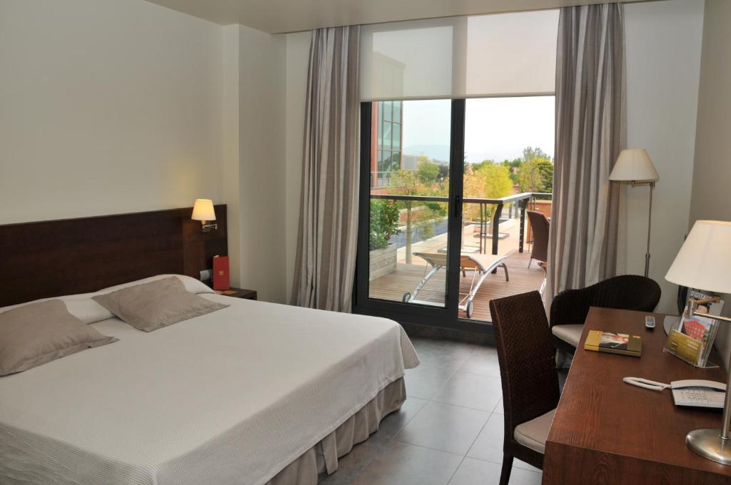 Hotel Barcelona Golf Resort 4 Sup Sant Esteve Sesrovires Chambre photo